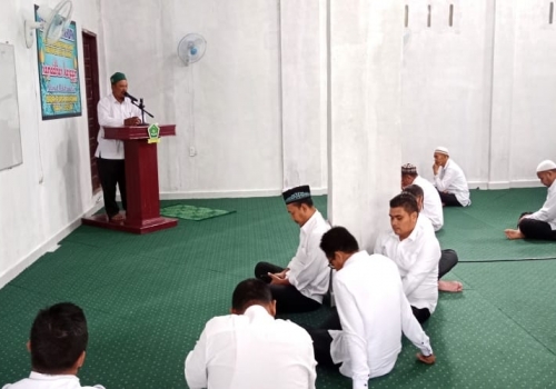 Staff Sesi Pakis Beri Tausiah Ramadhan Dengan Judul Penyesalan Sya'ban di Ujung Sakaratul Maut