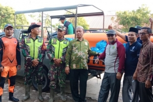 Keluarga Besar Kankemenag Aceh Tamiang Salurkan Untuk Korban Banjir Seruway